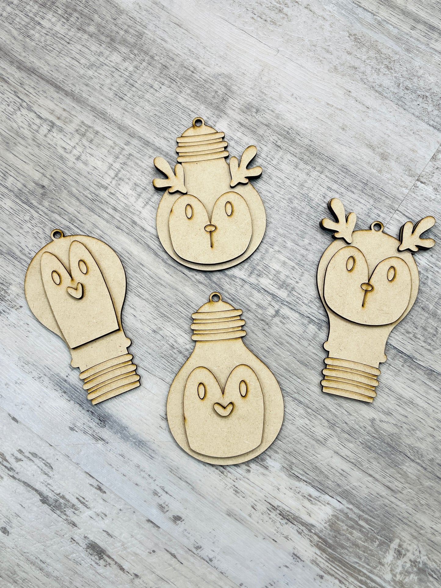 Lightbulb ornament set